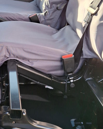 Nissan Interstar Seat Covers - Under-Seat Storage Nissan Interstar Seat Covers - Under-Seat Storage